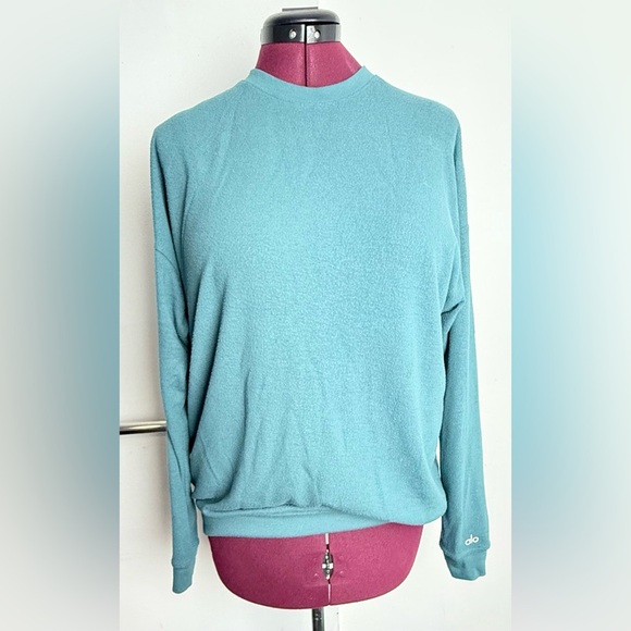 ALO Yoga Light Blue Sweatshirt - Picture 1 of 5